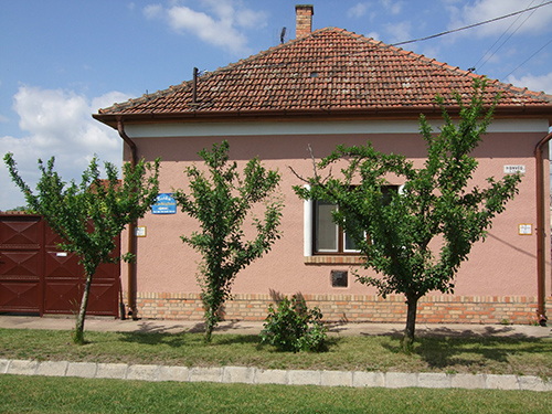 Mórahalmi vendégház Mórahalmi vendégház